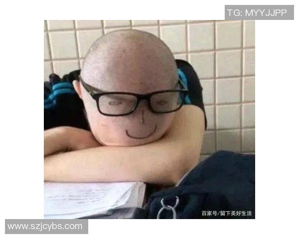 球星足球训练场上的趣味轶事与令人捧腹的搞笑瞬间